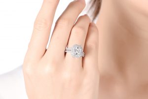 How to Match Your Wedding Rings to Your Diamond Engagement Rings